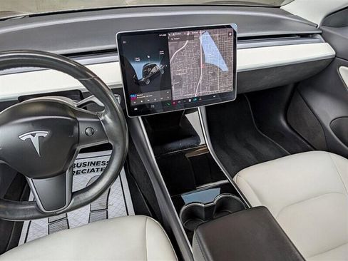 Used 2018 Tesla Model 3 Long Range image 20