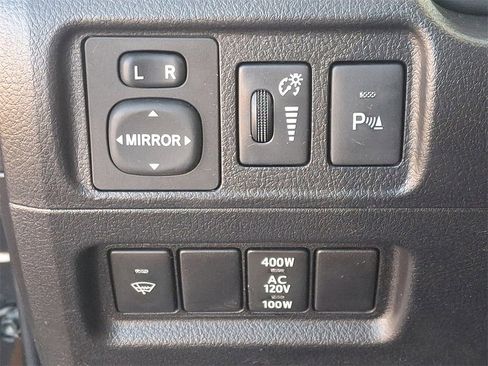 Used 2017 Toyota 4Runner Limited image 25