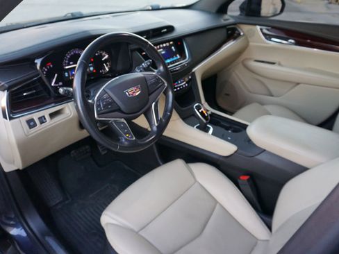 Used 2019 Cadillac XT5 Luxury image 27