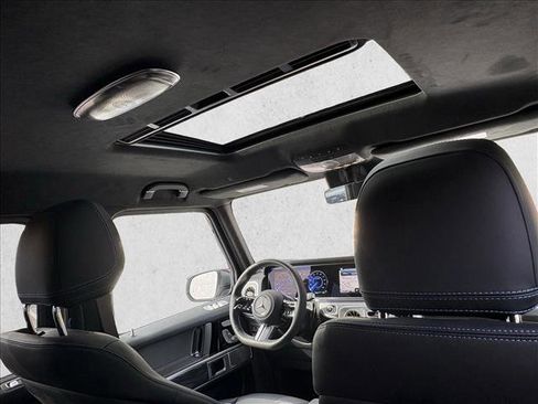 Used 2025 Mercedes-Benz G 580 w/ EQ Technology image 17