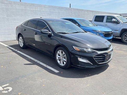 Used 2020 Chevrolet Malibu LT image 2