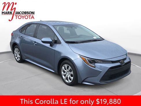 Used 2023 Toyota Corolla LE FWD image 5