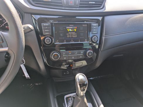 Used 2020 Nissan Rogue S AWD/4WD image 25