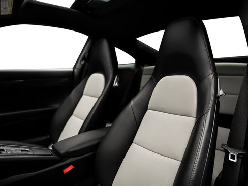 Used 2019 Porsche 911 Turbo AWD/4WD image 32