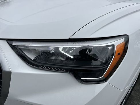 Used 2021 Audi Q3 2.0T Premium w/ Convenience Package image 9