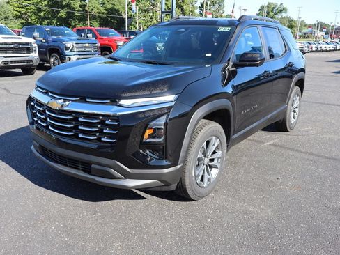 New 2027 Chevrolet Equinox LT w/ Convenience Package II FWD image 29