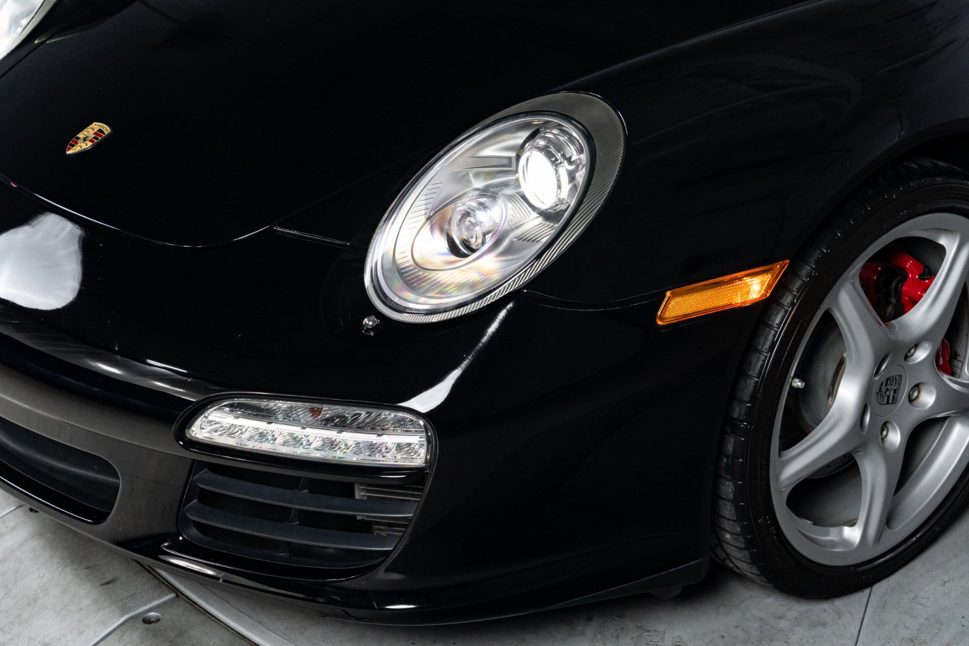 Used 2010 Porsche 911 Cabriolet image 99