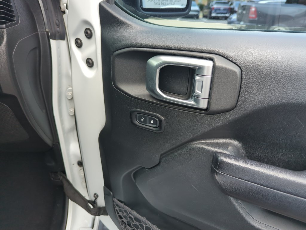 Used 2020 Jeep Gladiator Rubicon AWD/4WD image 33