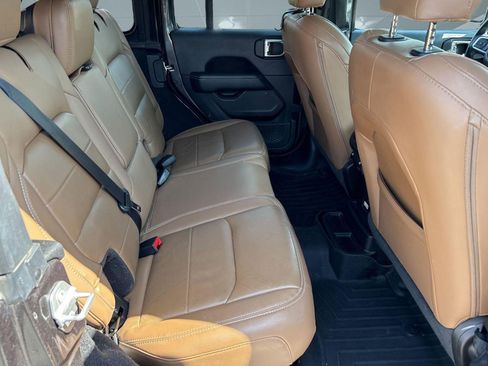 Used 2021 Jeep Wrangler Unlimited Sahara w/ Dual Top Group image 28