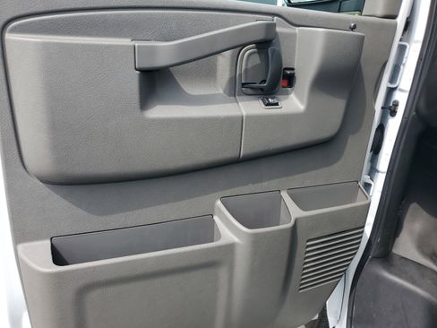 Used 2023 GMC Savana 2500 w/ Driver Convenience Package image 22