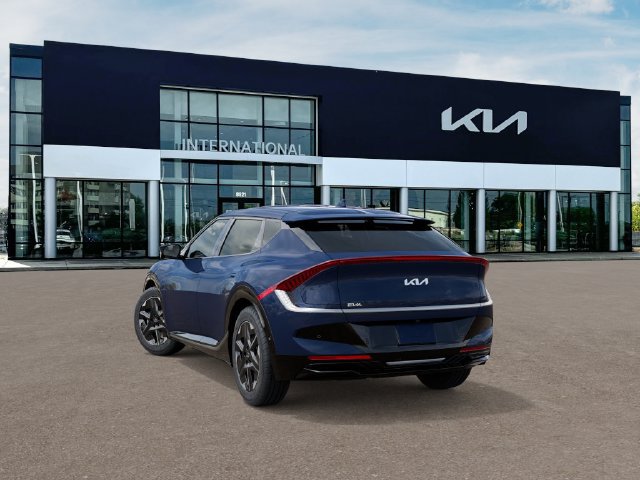New 2026 Kia EV6 Wind RWD image 4