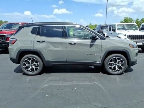 New 2026 Jeep Compass Limited w/ Sun, Sound & Navigation Group AWD/4WD image 18