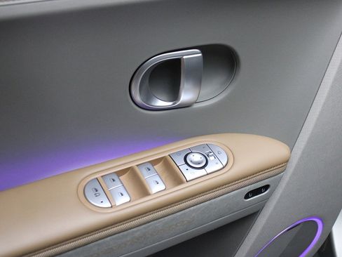 Used 2024 Hyundai Ioniq 5 Limited image 13