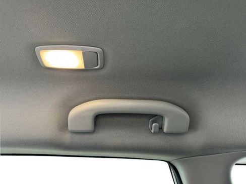 Used 2020 Nissan Murano SV image 37