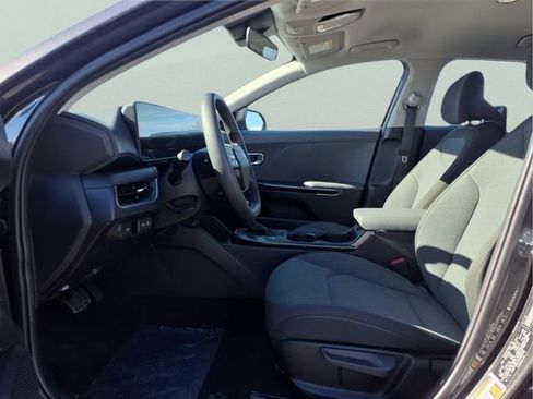 New 2026 Kia K4 LXS image 17