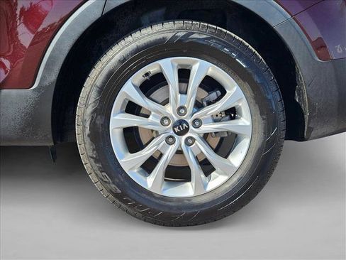Used 2020 Kia Telluride LX FWD image 28