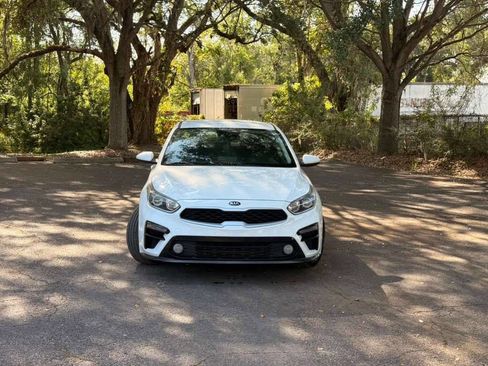 Used 2019 Kia Forte LXS FWD image 2