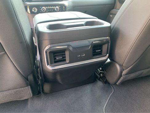 Used 2023 GMC Sierra 1500 SLT w/ SLT Premium Package AWD/4WD image 24