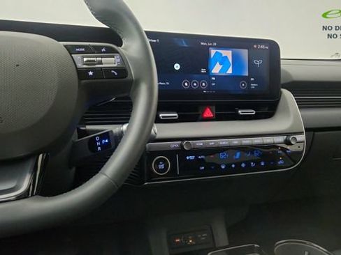 Used 2025 Hyundai Ioniq 5 SE RWD image 44