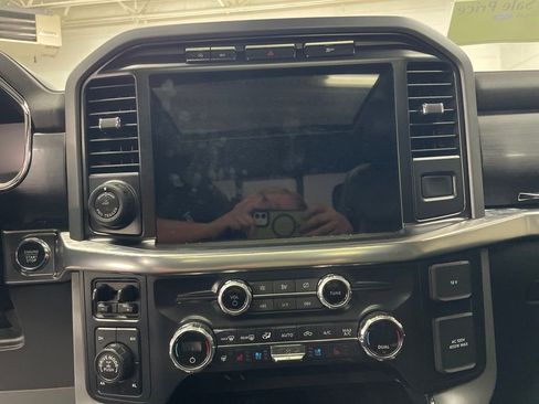 Used 2021 Ford F150 Lariat w/ Equipment Group 502A High image 22