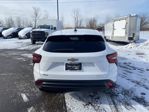 New 2026 Chevrolet Trax LS image 6