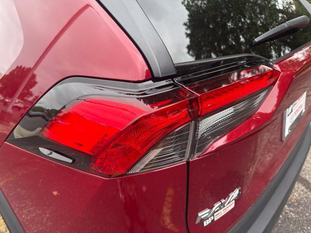 Used 2024 Toyota RAV4 XLE Premium FWD image 10