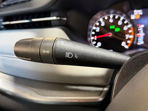 Used 2025 Jeep Compass Limited image 18