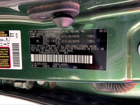 Used 2023 Toyota Highlander XLE image 34