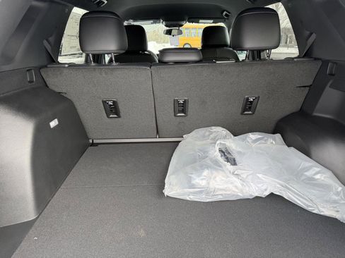 New 2026 Chevrolet Equinox LT w/ Convenience Package II image 21