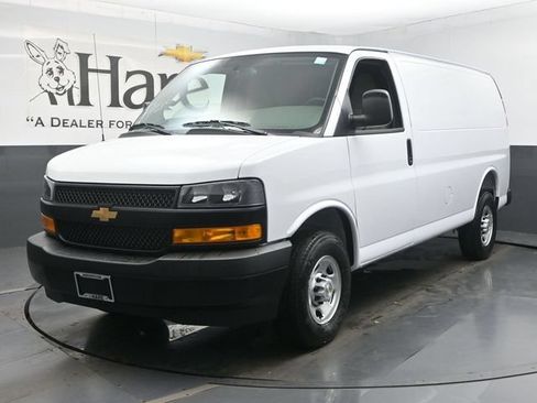 New 2026 Chevrolet Express 2500 w/ Driver Convenience Package RWD image 7