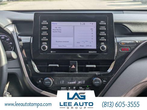 Used 2023 Toyota Camry SE FWD image 16