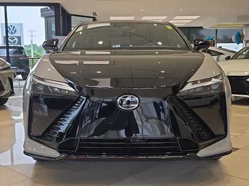 New 2026 Lexus RZ 450e AWD image 2