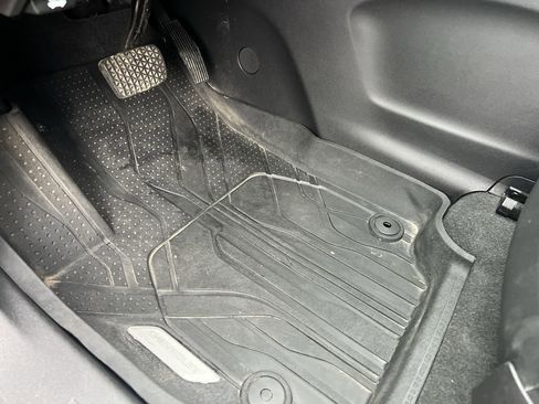 Used 2023 Chevrolet Equinox RS image 17