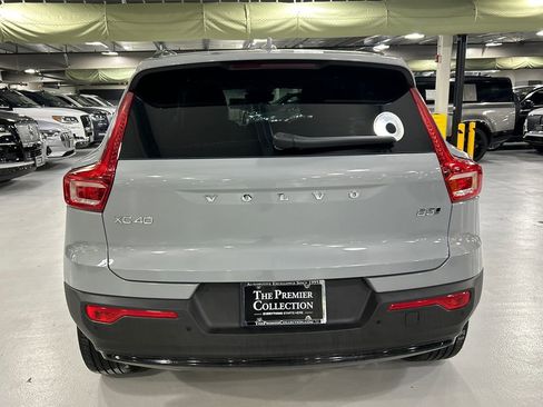 Used 2026 Volvo XC40 B5 Core w/ Protection Package Premier image 3