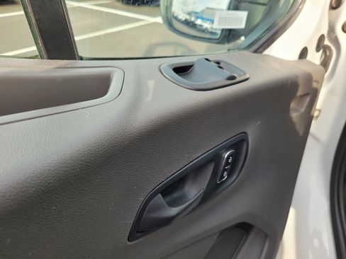 Used 2024 Ford Transit 350 XLT image 26