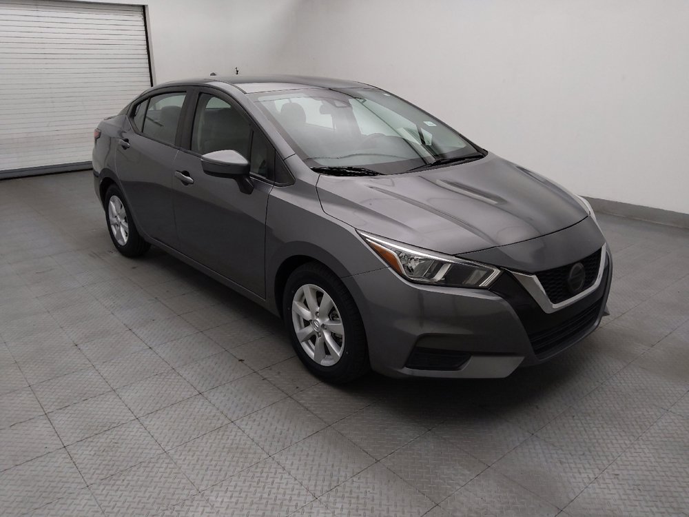 Used 2020 Nissan Versa SV FWD image 13