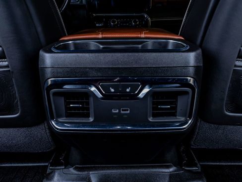 Used 2024 GMC Sierra 1500 Denali Ultimate image 31