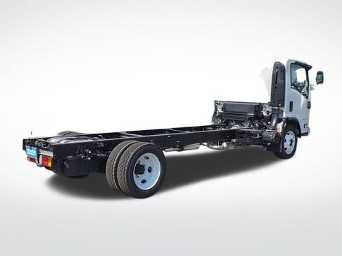 New 2025 Chevrolet Low Cab Forward RWD image 4