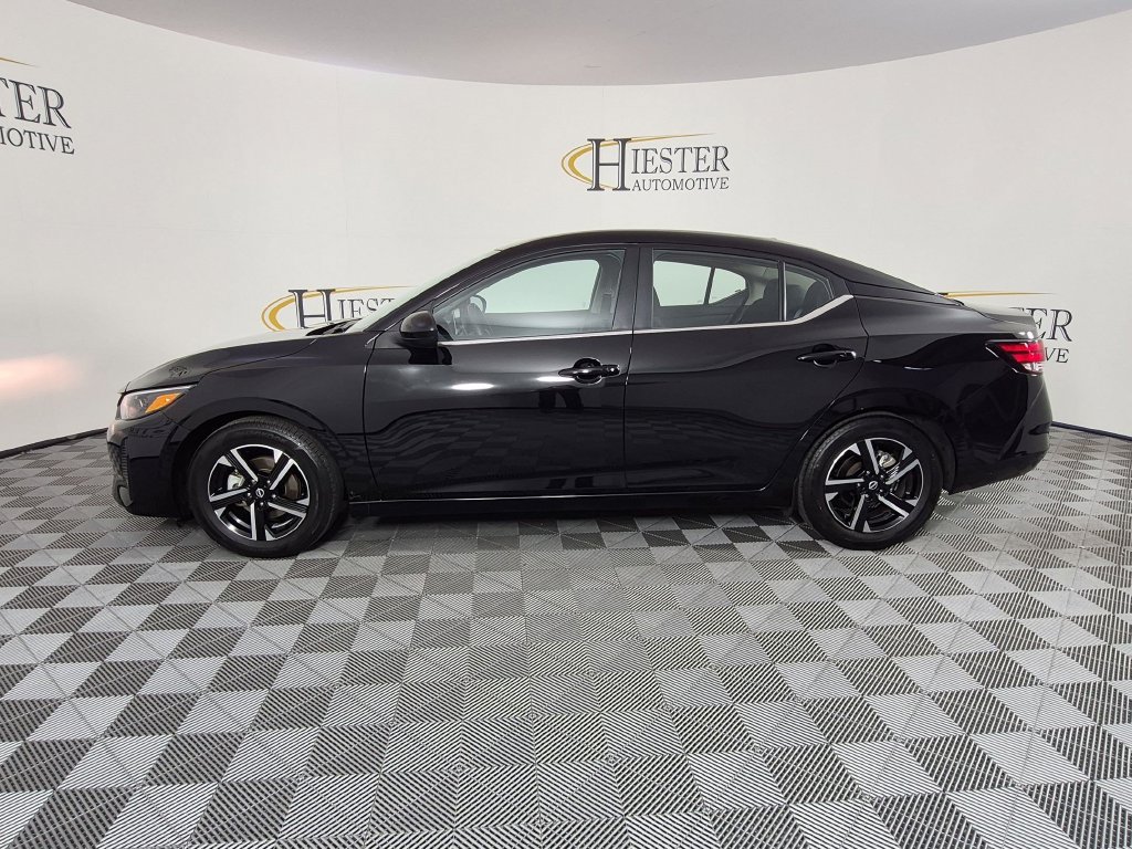 Used 2025 Nissan Sentra SV FWD image 8
