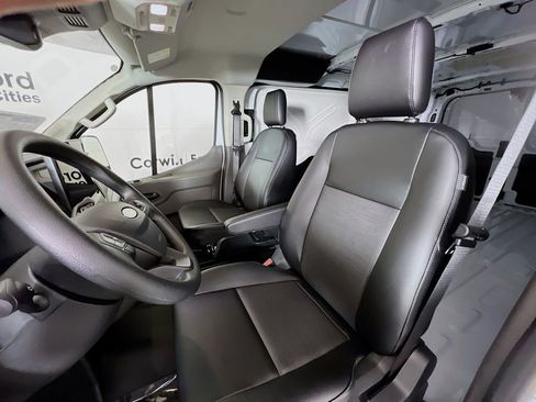 New 2026 Ford Transit 150 Low Roof image 23