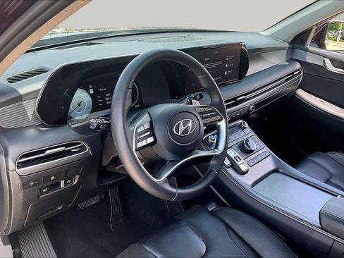 Used 2023 Hyundai Palisade Limited FWD image 16