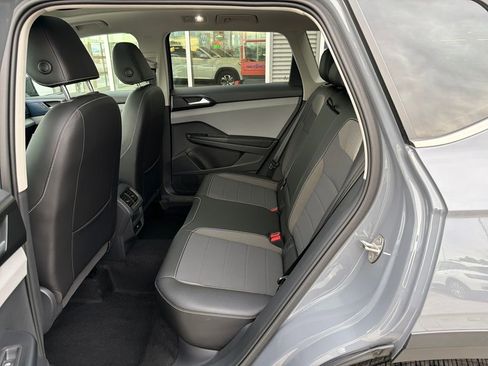 Certified 2023 Volkswagen Taos SE w/ Panoramic Sunroof Package image 14