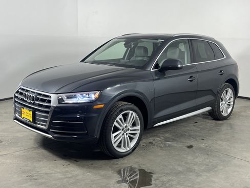 Used 2018 Audi Q5 Prestige w/ Prestige Package image 32