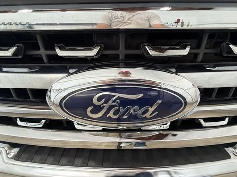 Used 2025 Ford F350 Lariat w/ Tremor Off-Road Package AWD/4WD image 32