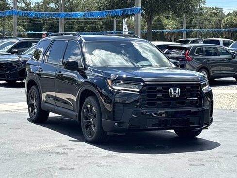 New 2026 Honda Pilot Black Edition image 2