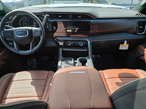 New 2025 GMC Sierra 2500 Denali Ultimate image 19