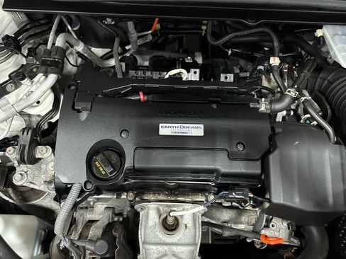 Used 2017 Honda CR-V LX image 12