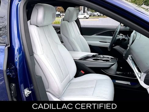 Used 2024 Cadillac Lyriq Luxury RWD image 8