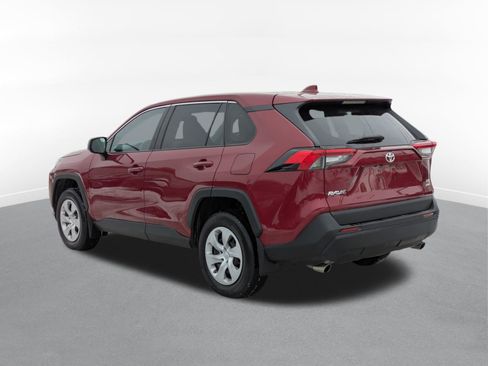 Used 2023 Toyota RAV4 LE image 4