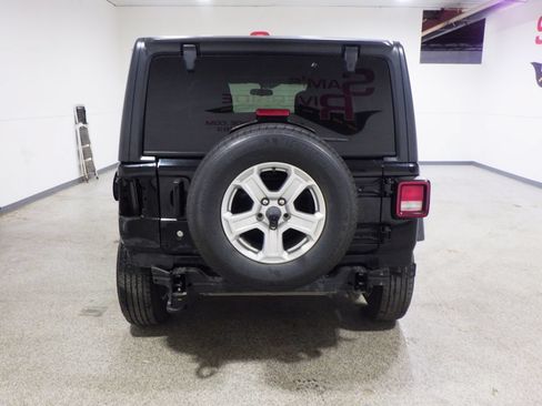 Used 2020 Jeep Wrangler Unlimited Sport S AWD/4WD image 3